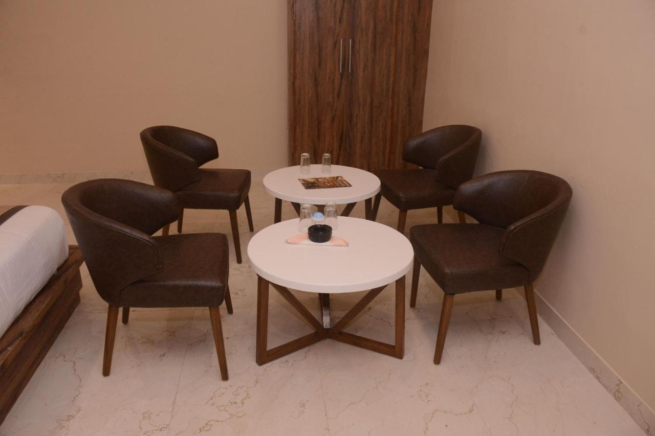 Hotel Bharat Kota  Kültér fotó