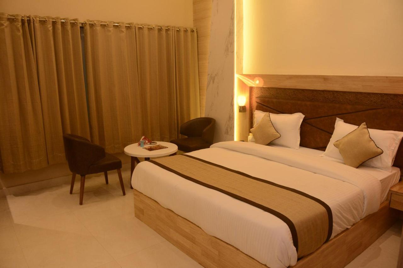 Hotel Bharat Kota  Kültér fotó