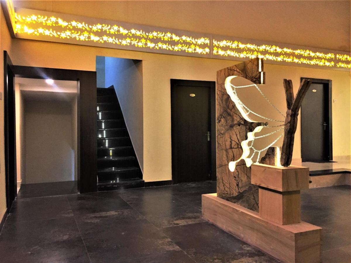 Hotel Bharat Kota  Kültér fotó