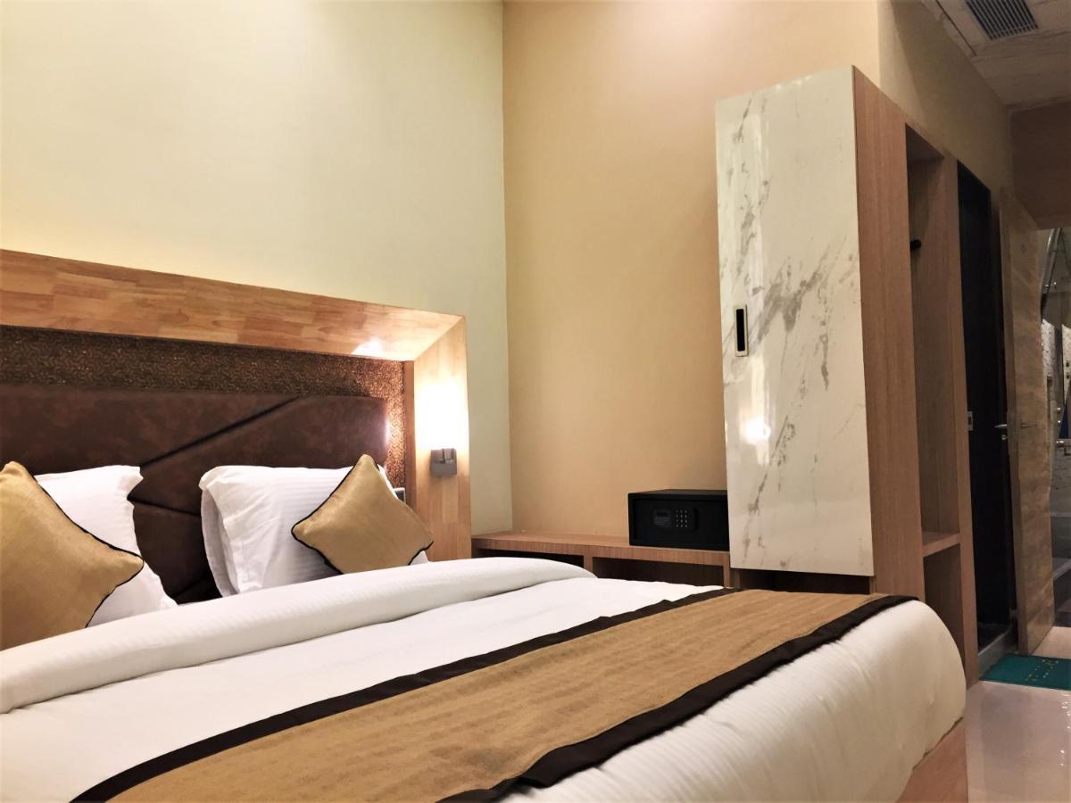 Hotel Bharat Kota  Kültér fotó